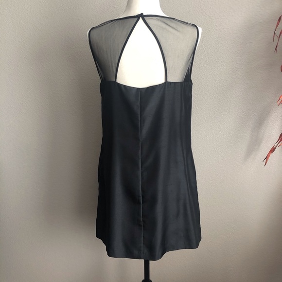 LBD with POCKETS!!!! - Picture 2 of 6